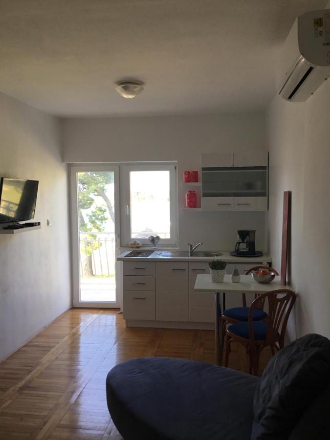 Apartments More Pirovac Extérieur photo